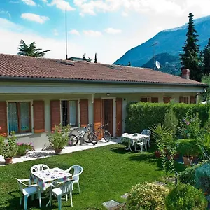 Casa Facchinetti Orange , Malcesine Italien